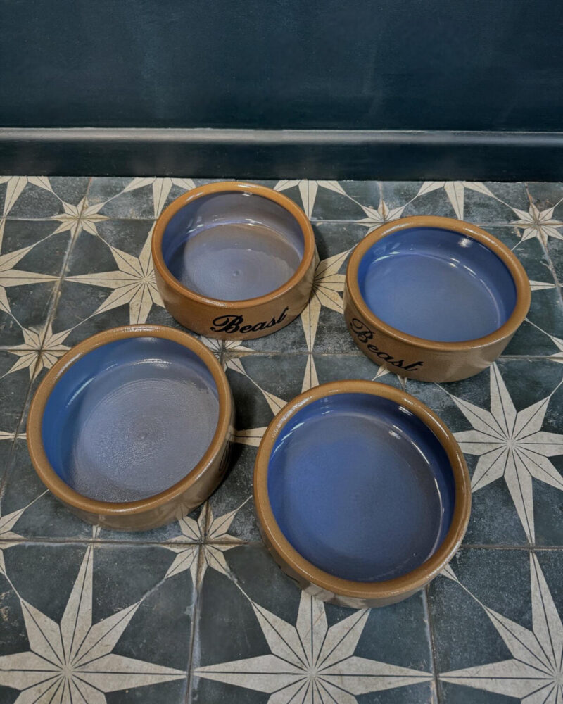 Vintage Stoneware ‘Beast’ Dog Bowls - Image 5