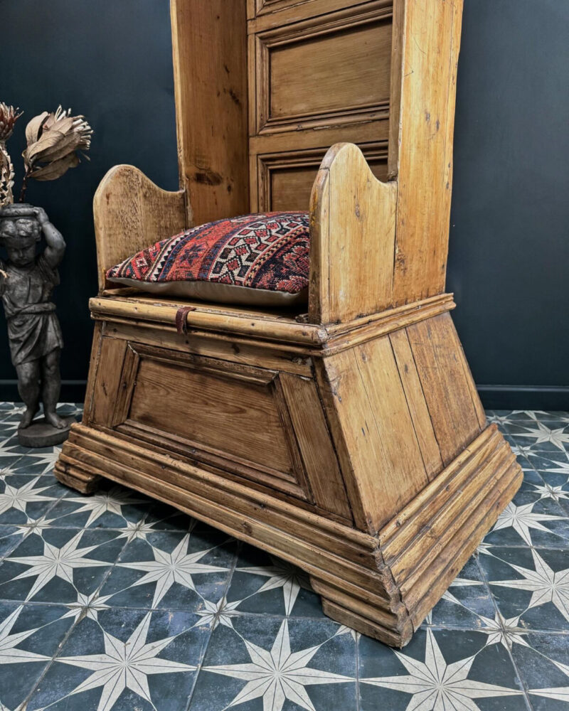 Pine Porters Chair - Image 4
