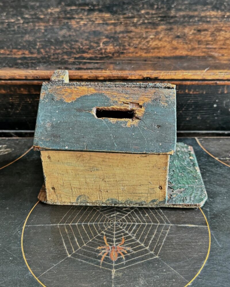 Folk Art Money Box - Image 9