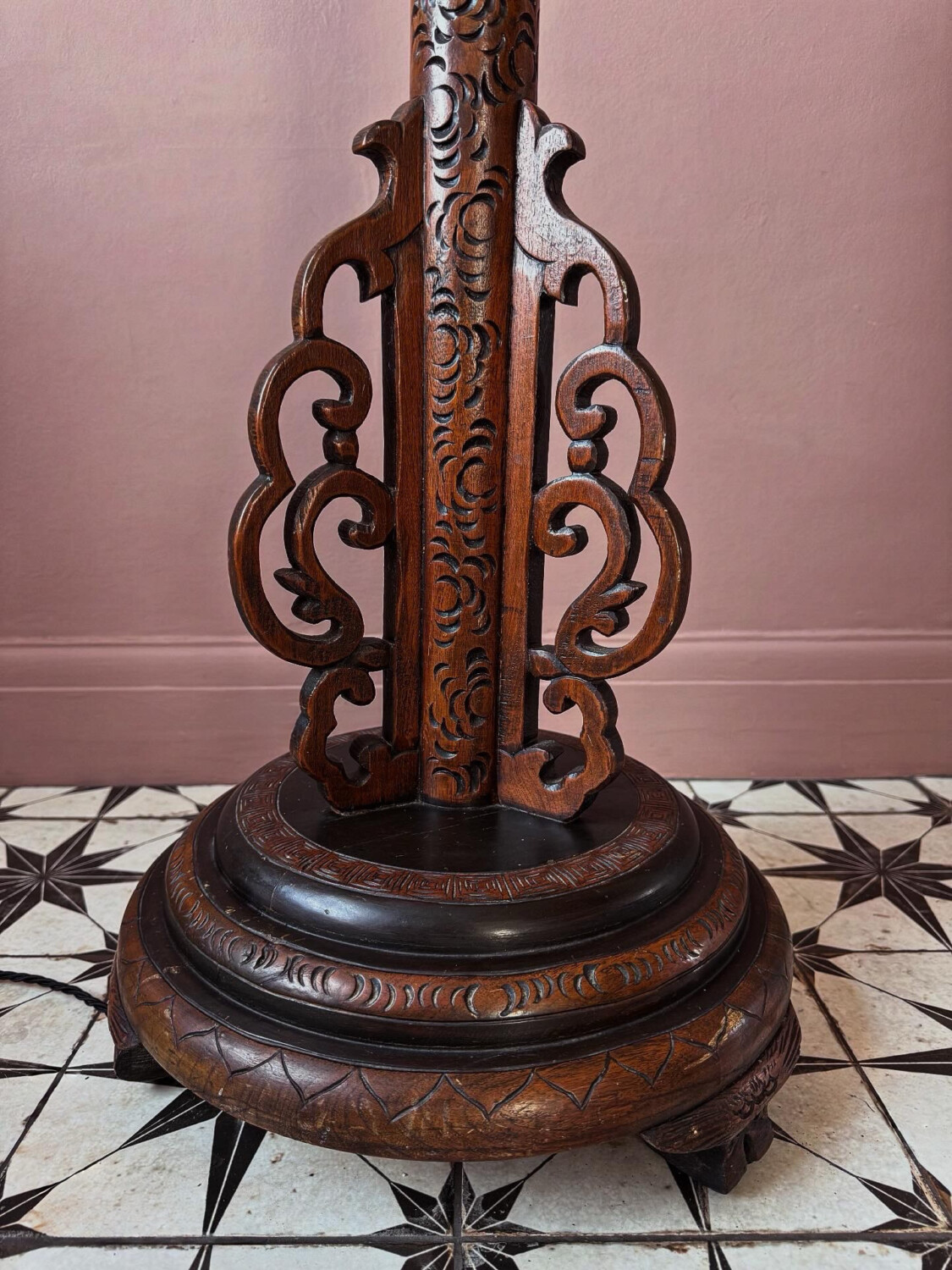 Chinese Carved Dragon Floor Lamp - Image 10